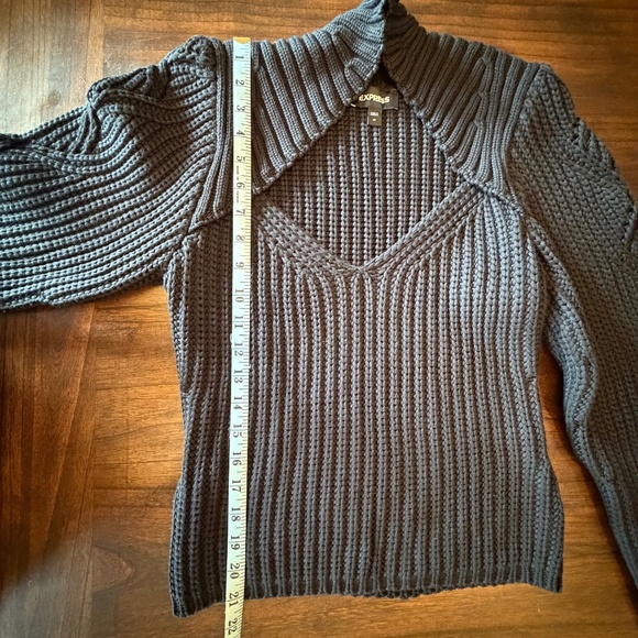 Express Chunky Knit Ribbed Long Sleeve Designed Poof Sleeve Sweater, Size Medium - Picture 11 of 13